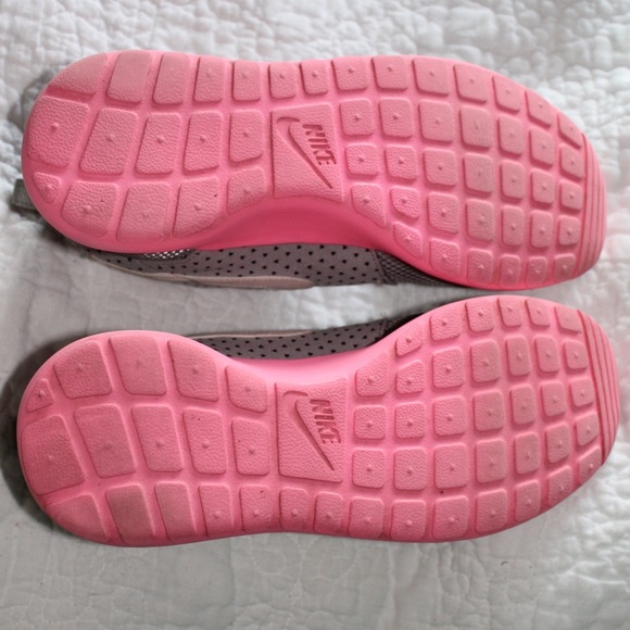 ❗️RARE❗️Nike Roshe Run Limited Edition - Picture 4 of 5